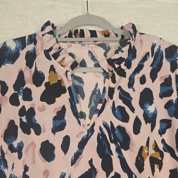 Women's Pink Blue Patterned Long Sleeve Blouse Size 1XL Notch Neck‎ Ruffle - Picture 2 of 8